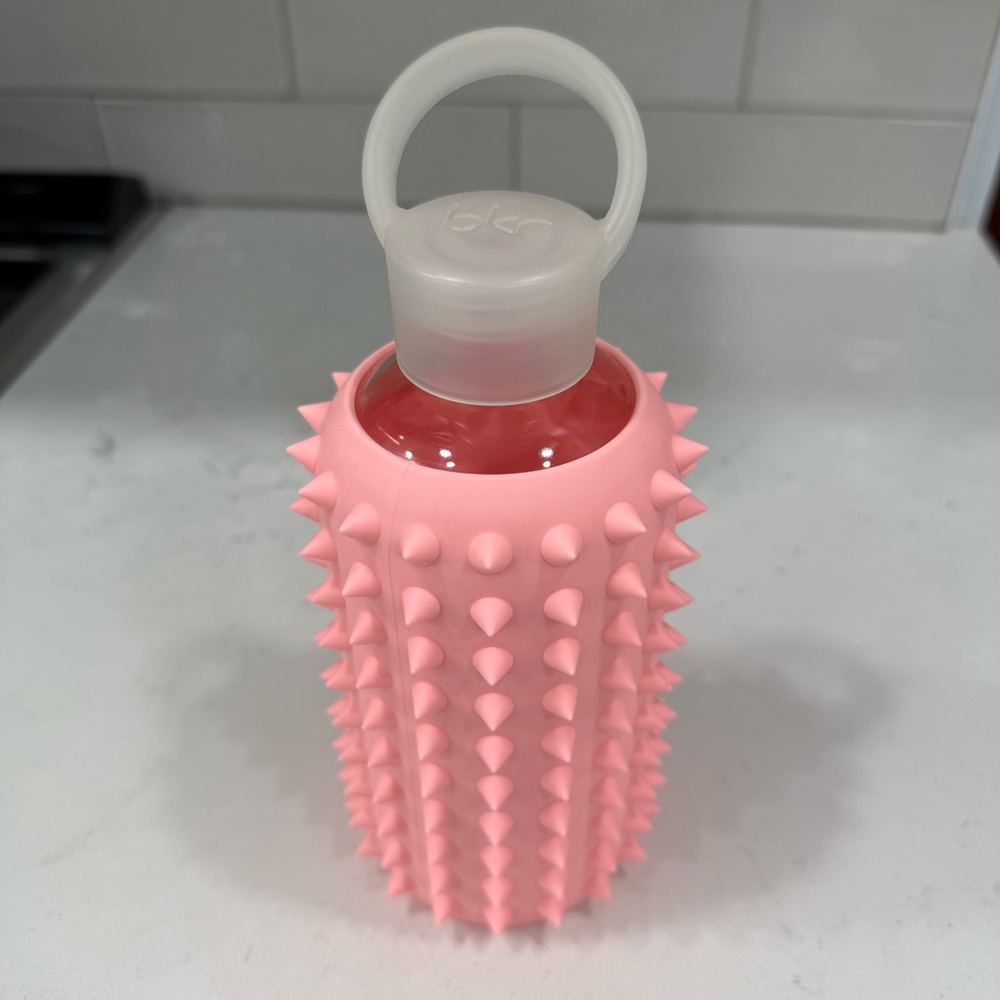 BKR 500ml Spiked Water Bottle Elle